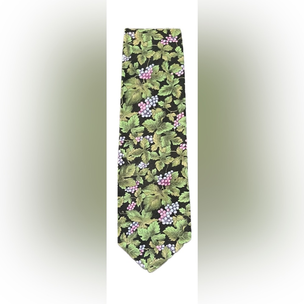 Men’s D’em Crazy tie black green leaves purple pink grapes